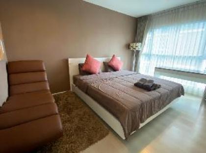 Executive 2 bedroom Condo  @BTS PhraKhanong - image 4