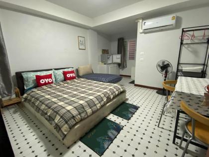 OYO 75396 Look Shine Apartment 