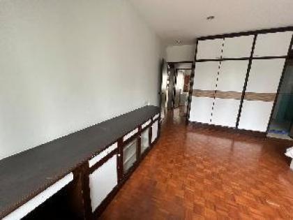 Very Close to Bamrungrad Hospital! 150SQM/2BR - image 10