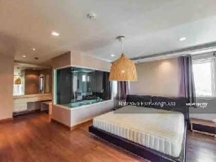 For rent!! 180 sqm. Cheapest Penthouse in Bangkok - image 2