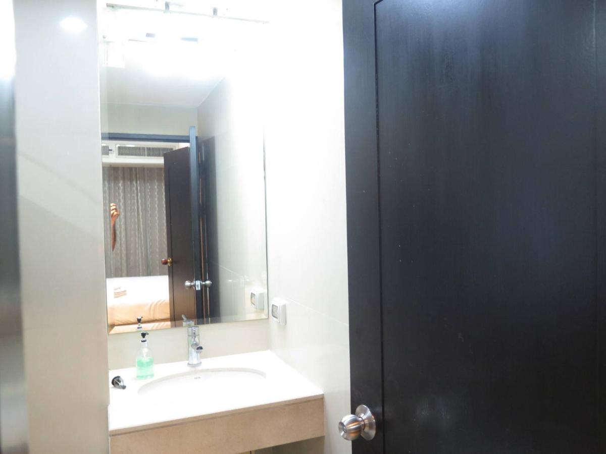 2A-2 Bedrooms3Bathrooms Downtown Bangkok Near Mrtbts - image 6