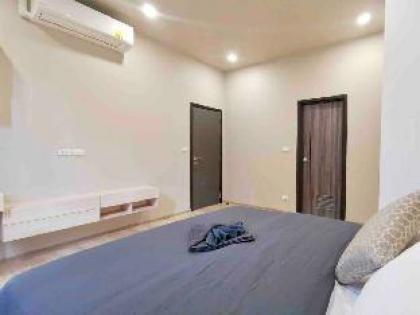 Modern 1-bedroom on Sukhumvit nearby conveniences - image 10