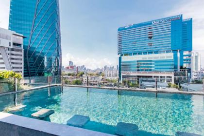 Seekers Finders Rama IV Hotel SureStay Collection by BW - image 9