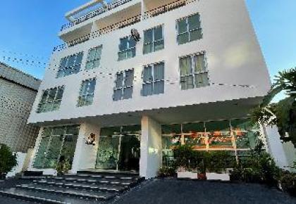 RoomQuest Bangkok Sukhumvit 50 Bangkok 