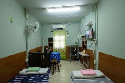 Sip N' Camp - Hostel - image 6