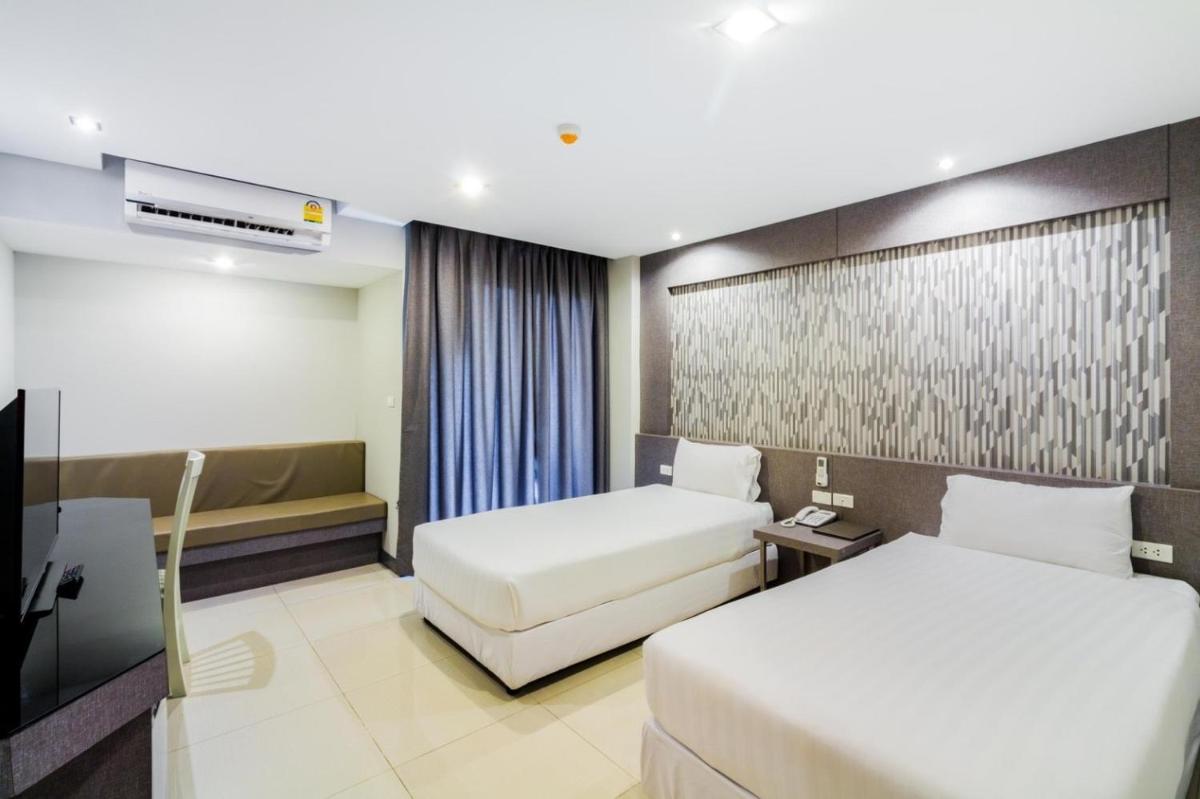 C Hotel Bangna - image 2