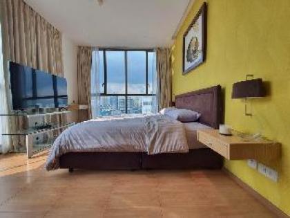 Luxury 1BR Condo near Thong Lo BTS pet friendly - image 9