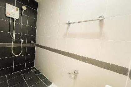 1 Bed condo at Sukhumvit 77 - image 11