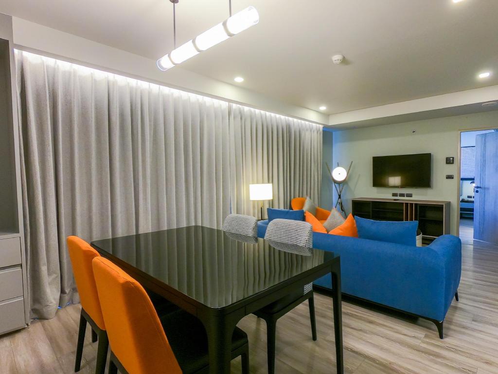 Super Spacious luxury 1 bedroom - 76 sqm Thonglor - image 4