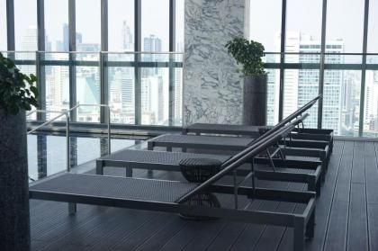 Rooftop pool gym luxury cozy studio Free Wifi  612 - image 12