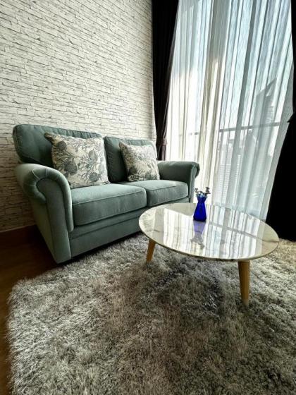 Luxury Brand New! 1BR Condo/High Fl/BTS_PhromPhong