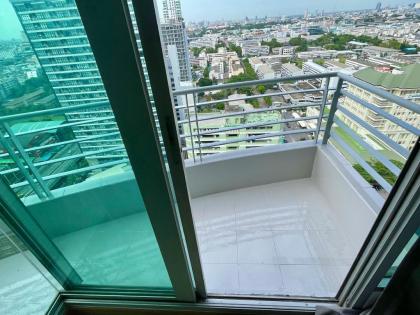 2-bedroom near BTS Phayathai and Victory Monument - image 5