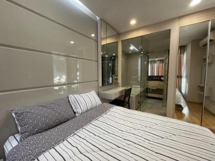 Super Luxury Condo - image 17