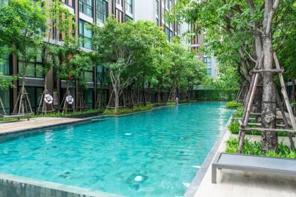 Bts thonglo 700m free swimming pool gym Bangkok