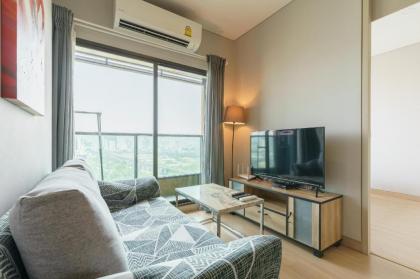 Lumpini Suite Hotel - image 13