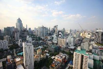 2BR Omni Tower Sukhumvit BTS Nana 5min Wi-Fi - image 17