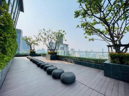 Luxury 1Bed 1Bath 300m BTS Phrom Phong Emporium - image 13