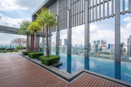 Luxury 1Bed 1Bath 300m BTS Phrom Phong Emporium - image 18