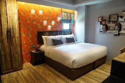 Deluxe room at sukhumvit 16 28sqm Bangkok