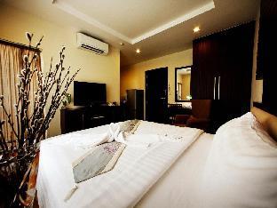 Deluxe room at Sukhumvit 2 30sqm - image 4