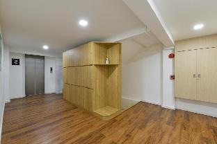 Superior room at Sukhumvit 19 20 sqm - image 7