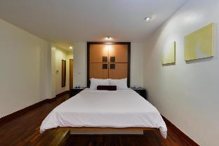 Deluxe room at Sukhumvit 19 24 sqm - image 2