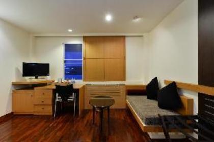 Deluxe room at Sukhumvit 19 24 sqm - image 6