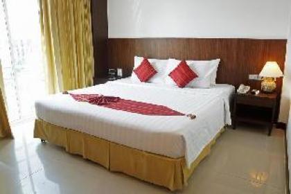 Superior Double room at Phethburi 13 24sqm - image 4