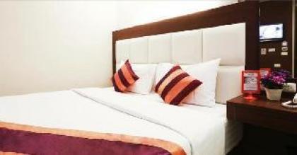 Superior room at Sukhumvit11 14sqm - image 2