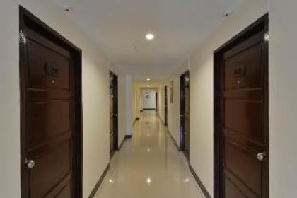 Standard Double Room at Sukhumvit 71 19sqm - image 13