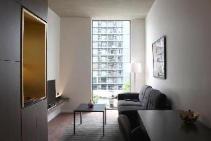 Suite Room at Sathorn 43sqm - image 4