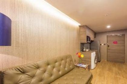 Premier Room at Sukhumvit 5 40sqm - image 5