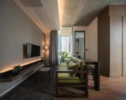 Executive Suite at Sathorn 30sqm - image 8