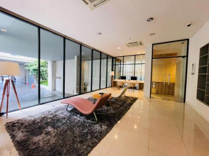 Cozy Spacious Garden-View Condo 500m BTS Thonglor - image 4