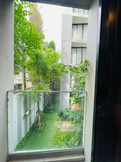 Cozy Spacious Garden-View Condo 500m BTS Thonglor - image 8