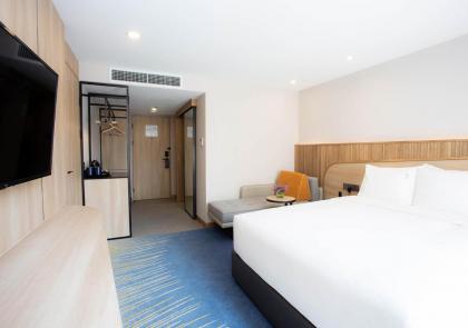 Holiday Inn Express And Suites Bangkok Central Pier - image 15