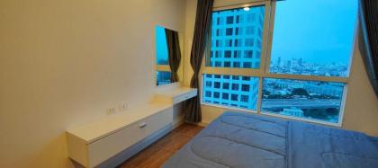 High-Rise condo near Sukhumvit Onnut BTS - image 13