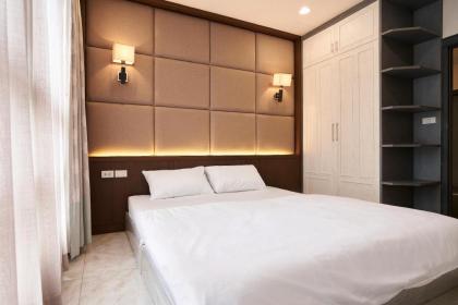 Downtown BKK LUX CONDO8 Phayathai BTS Siam Paragon - image 16