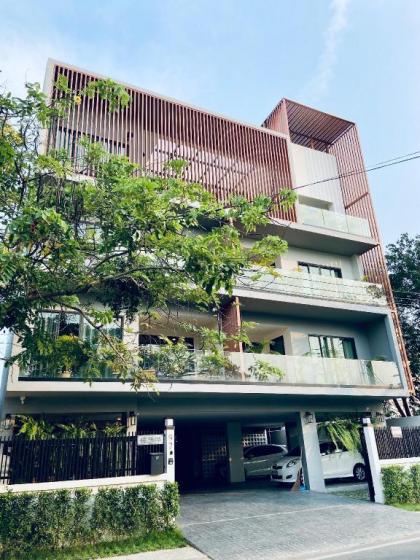 Cozy Bann Chidtha Apartment  Bangkok