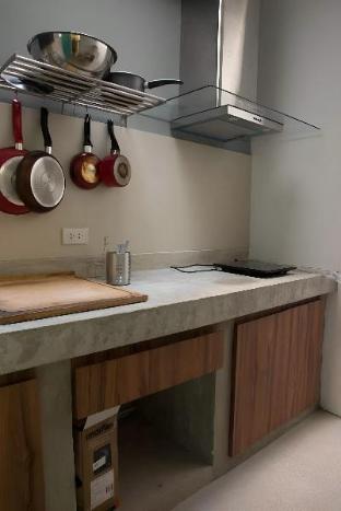 Spacious 2BR House in Central BKK - MRT Rama9 - image 2