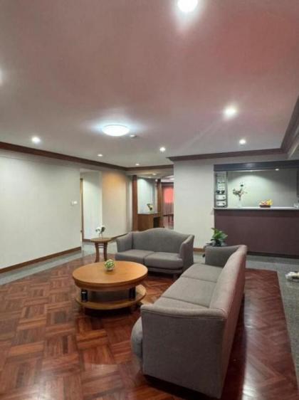 Family 4 Bedrooms Apartment 150 sqm - Thonglor - image 5