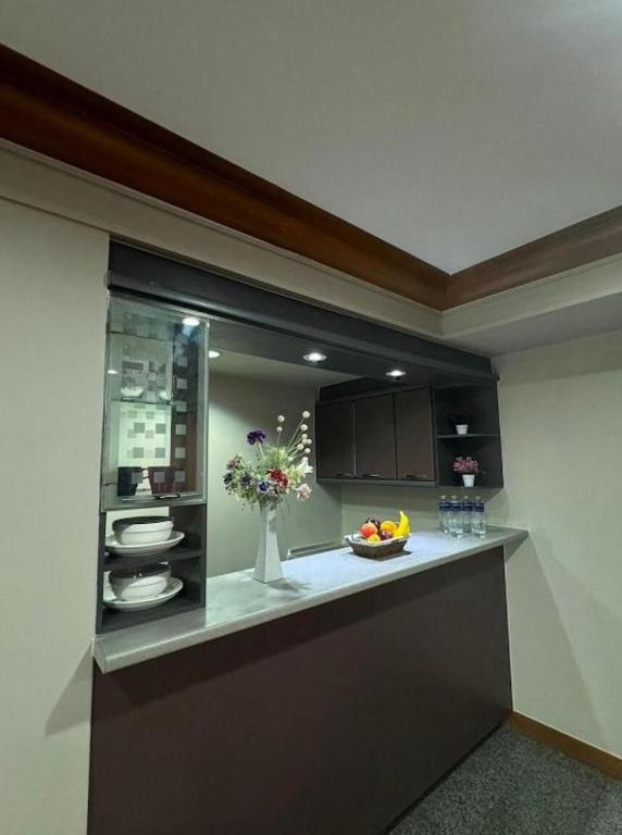 Family 4 Bedrooms Apartment 150 sqm - Thonglor - image 6