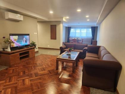 Three bedrooms Apartment 150 sqm - Thonglor - image 10