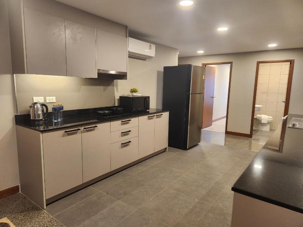 Three bedrooms Apartment 150 sqm - Thonglor - image 7