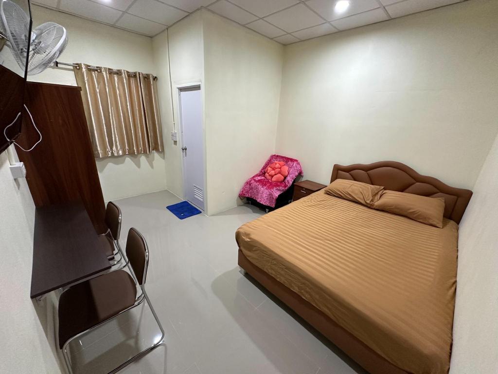 Nopphadon Hostel นพดล โฮสเทล ห้องเช่ารายวัน 24 ชม. - image 2